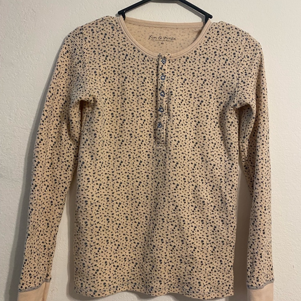 Fun & Vince Tan and Blue Long Sleeve Henley Top